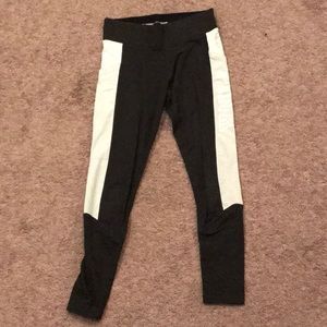 Victoria Secret PINK leggings w/side pockets